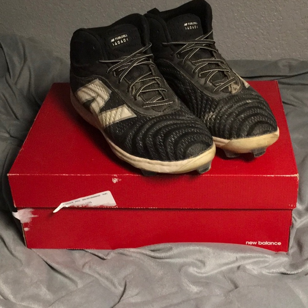 FuelCell 4040v7 Mid-Molded by New Balance